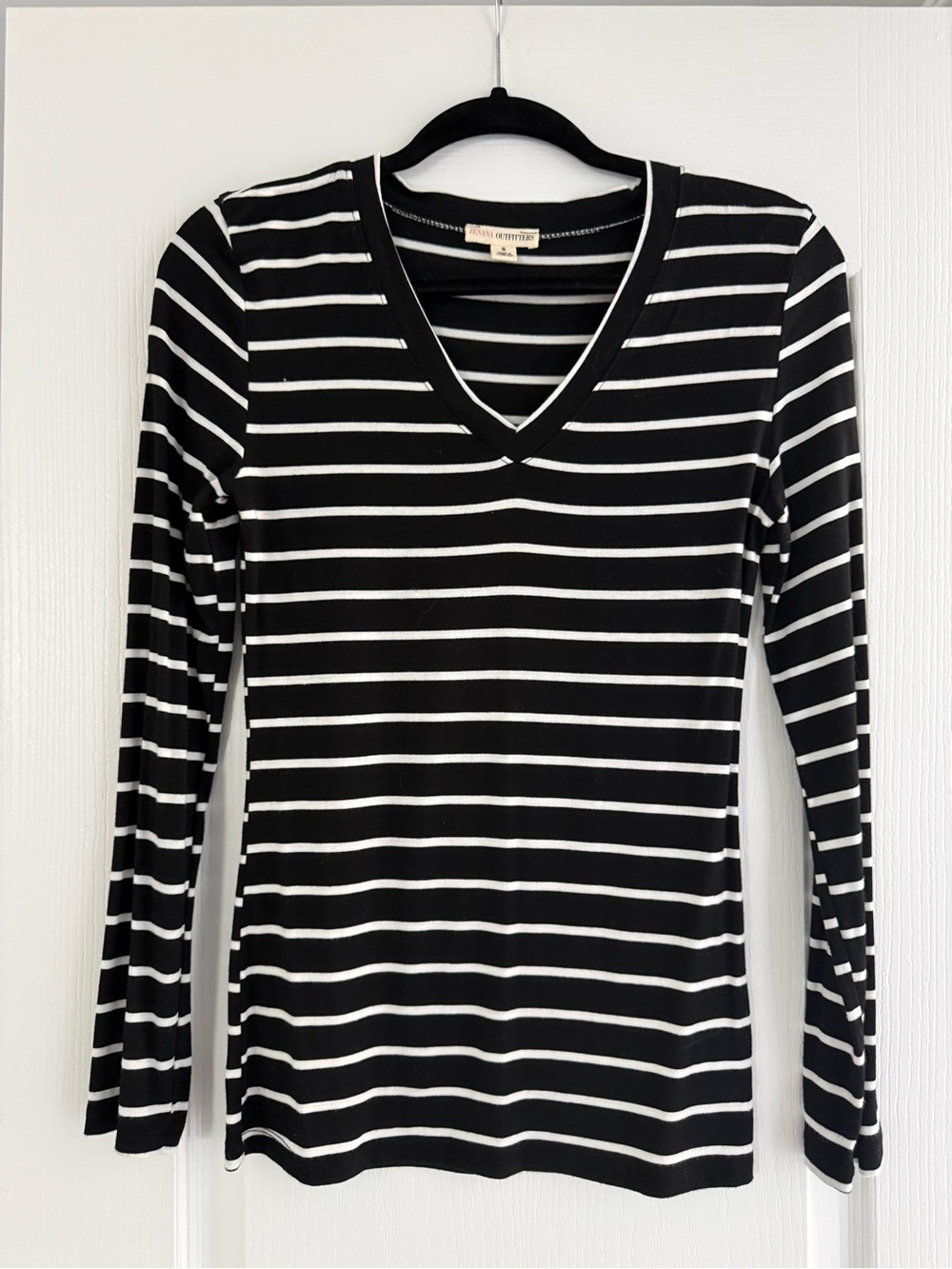 Zenana Outfitters Black & White Striped V-Neck Long Sleeve Tee